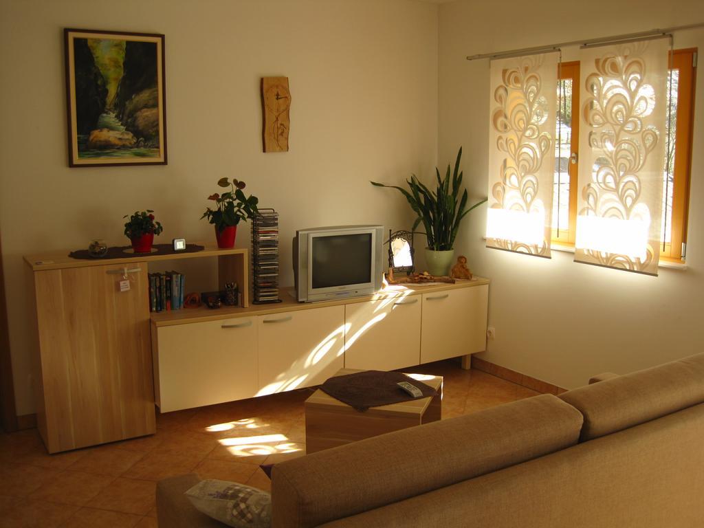 Apartment House Cviter โบเว็ก ภายนอก รูปภาพ