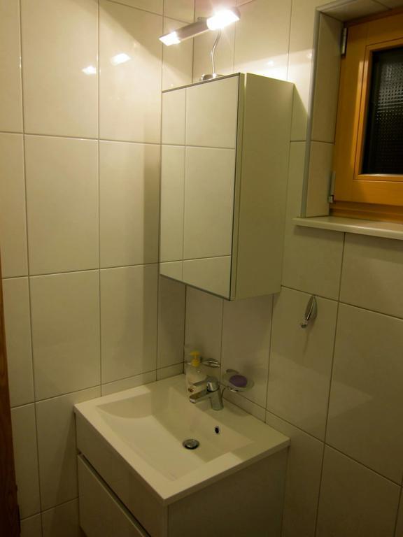 Apartment House Cviter โบเว็ก ห้อง รูปภาพ